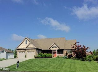6210 Oak Leaf Ln N, Fayetteville, PA 17222