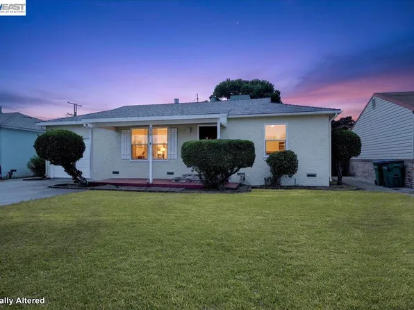 476 E Barrymore St, Stockton, CA 95204
