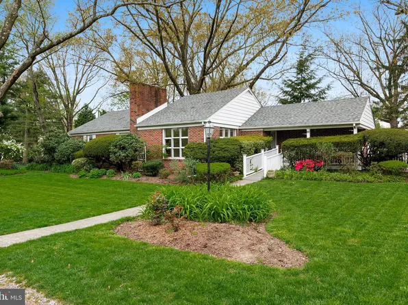 503 Woodland Ave, Cinnaminson, NJ 08077