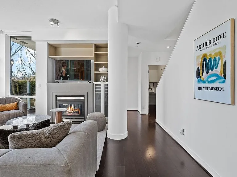 638 Beach Cres #Townhouse 105 — Photo 12