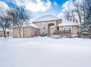 1130 Kings Carriage Rd, Grand Blanc, MI 48439