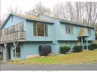 290 Gillette Rd, New Hartford, CT 06057