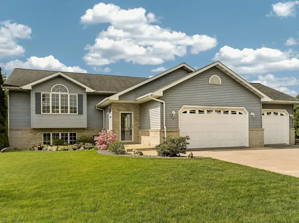 248 Brubaker Dr, Saint Charles, MN 55972