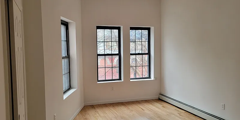 Rented by Obiajula Ugbomah, LREB | media 11