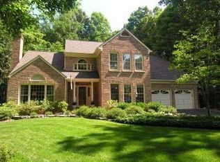 6811 Brimstone Ln, Fairfax Station, VA 22039