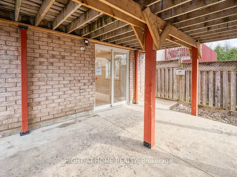 35 Echoridge Dr #BASEMENT — Photo 4