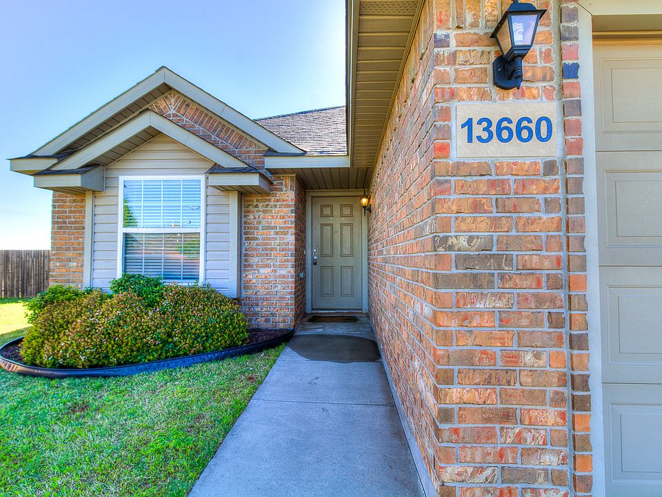 1st image of 13660 Bradbury Ln