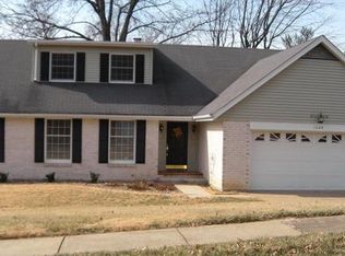 1209 Deer Ridge Dr, Saint Louis, MO 63135