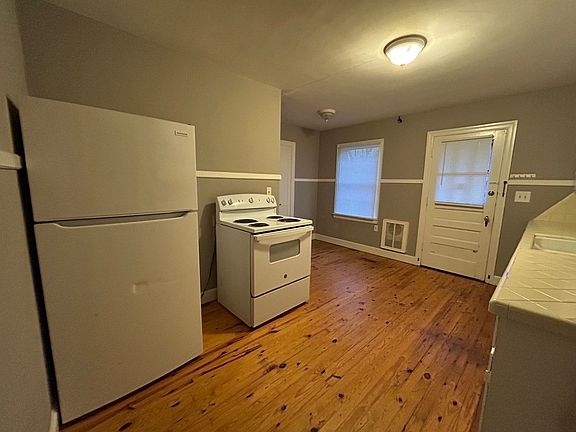 5th image of 1523 Park St #A
