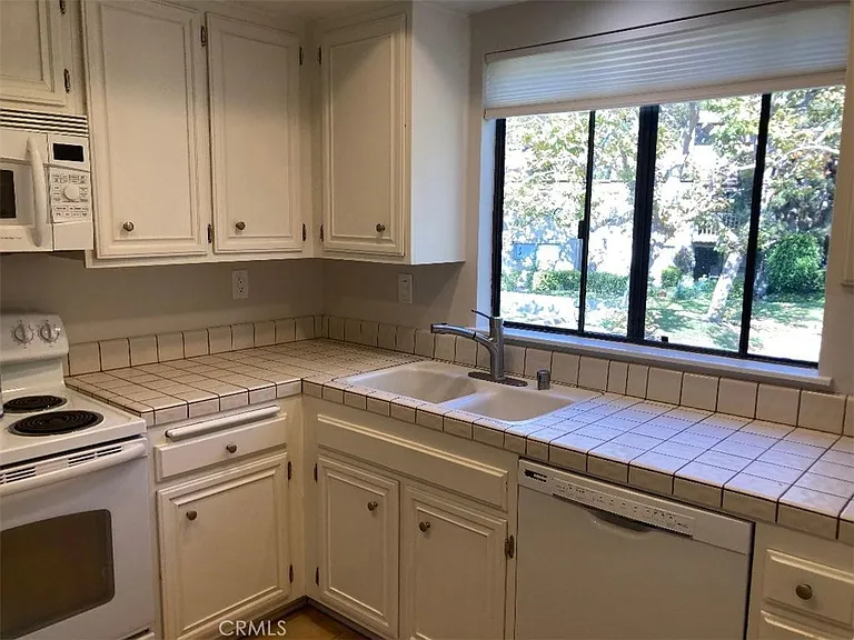 31403 E 9th Dr — Photo 14