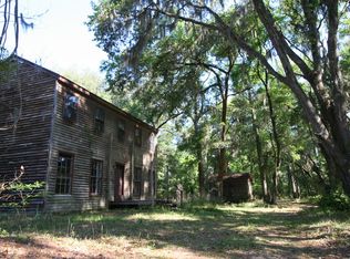 16 Buchanan Rd, Saint Helena Island, SC 29920