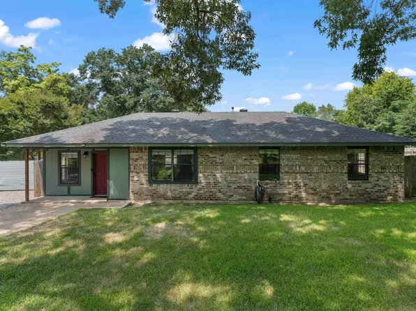 2012 N Barron St, Arp, TX 75750