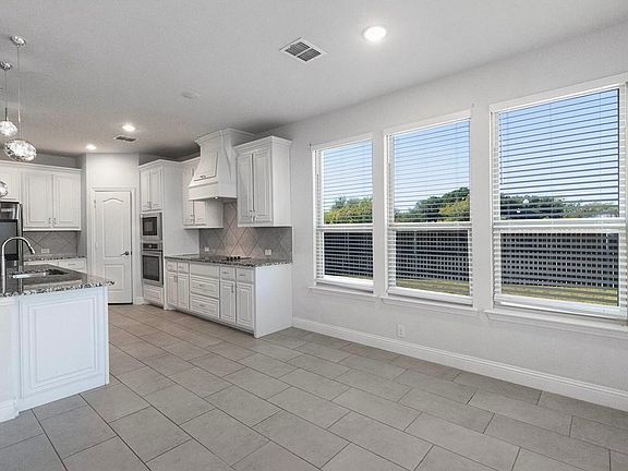 5th image of 4003 Three Forks Rd