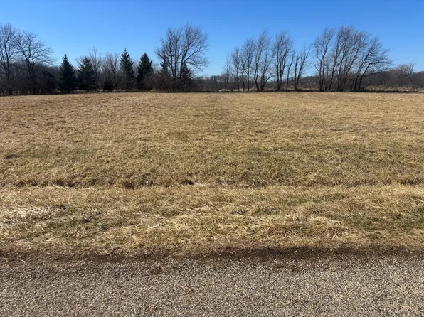 630 Brookside Dr, Varna, IL 61375