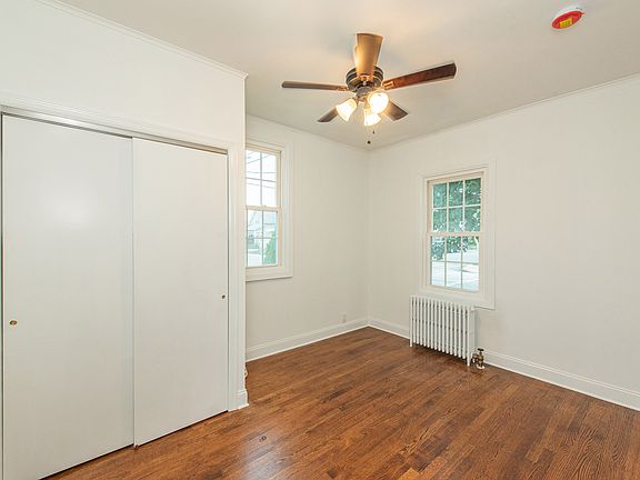 4th image of 200 Valley Brook Ave #1