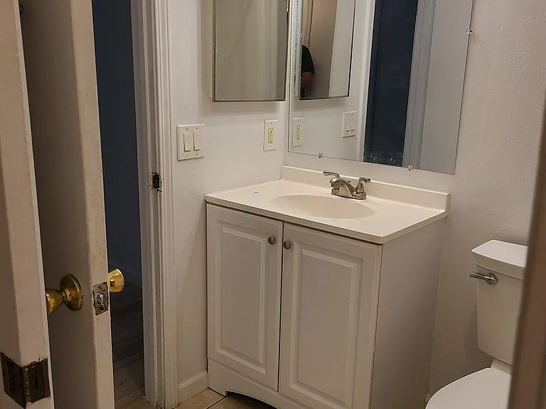 1817 E Grand Ave #16 — Photo 20