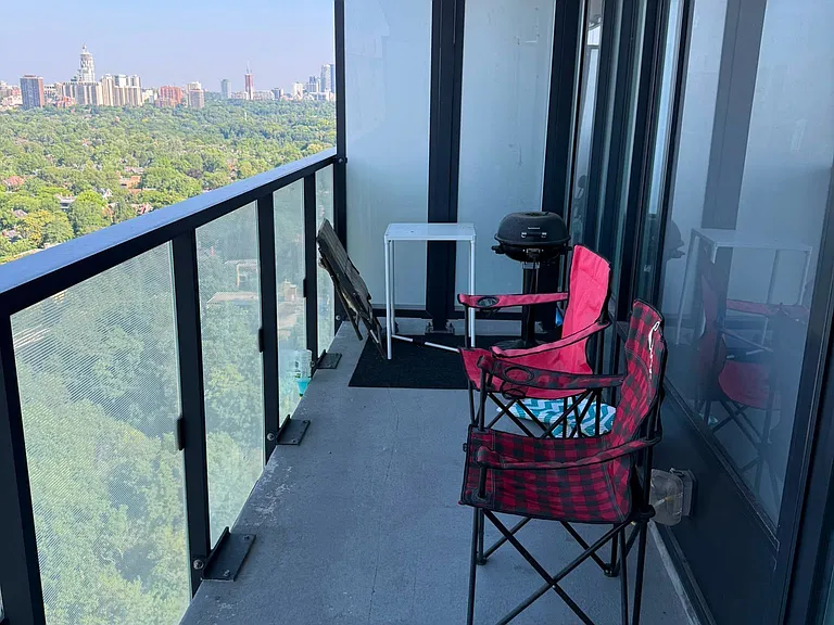 575 Bloor St E #2510 — Photo 10