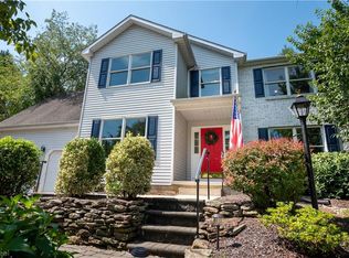 1640 Deer Path Rd, Easton, PA 18040