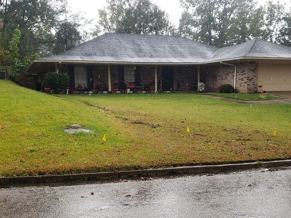 3rd image of 5409 Brookhollow Dr