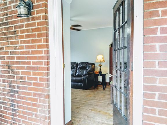 5th image of 3617 Alpine Dr