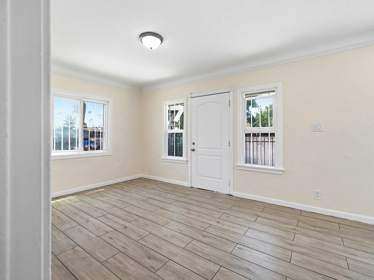 87th Street Community - 614 1/2 E 87th Street — Photo 3