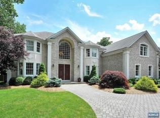 7 Innkeeper Rd, Old Tappan, NJ 07675