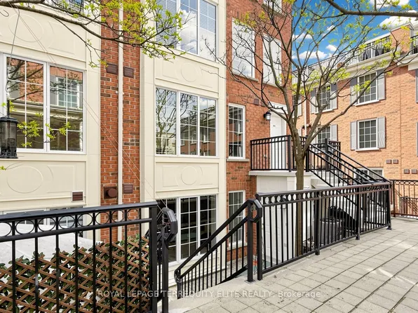 5 Everson Dr #830, Toronto, ON M2N 7C3