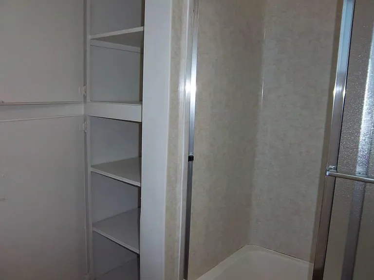 Chanteclair Apartments — Photo 6