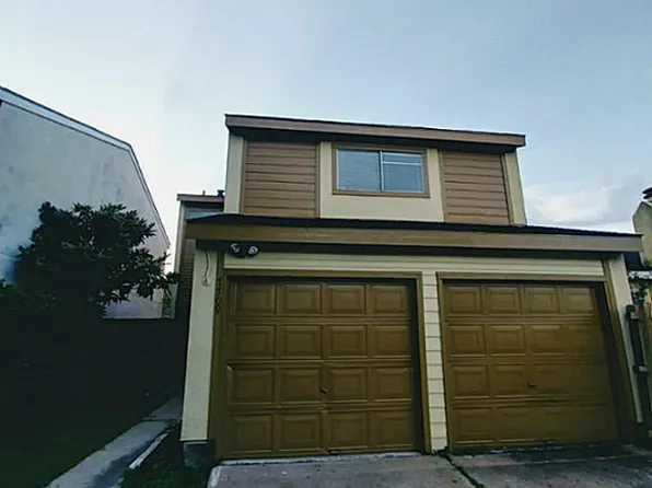 7709 Windward Passage St, Houston, TX 77072
