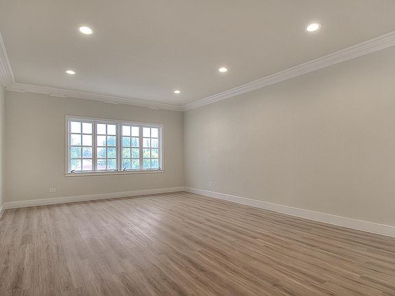 3rd image of 1317 N Hill Ave