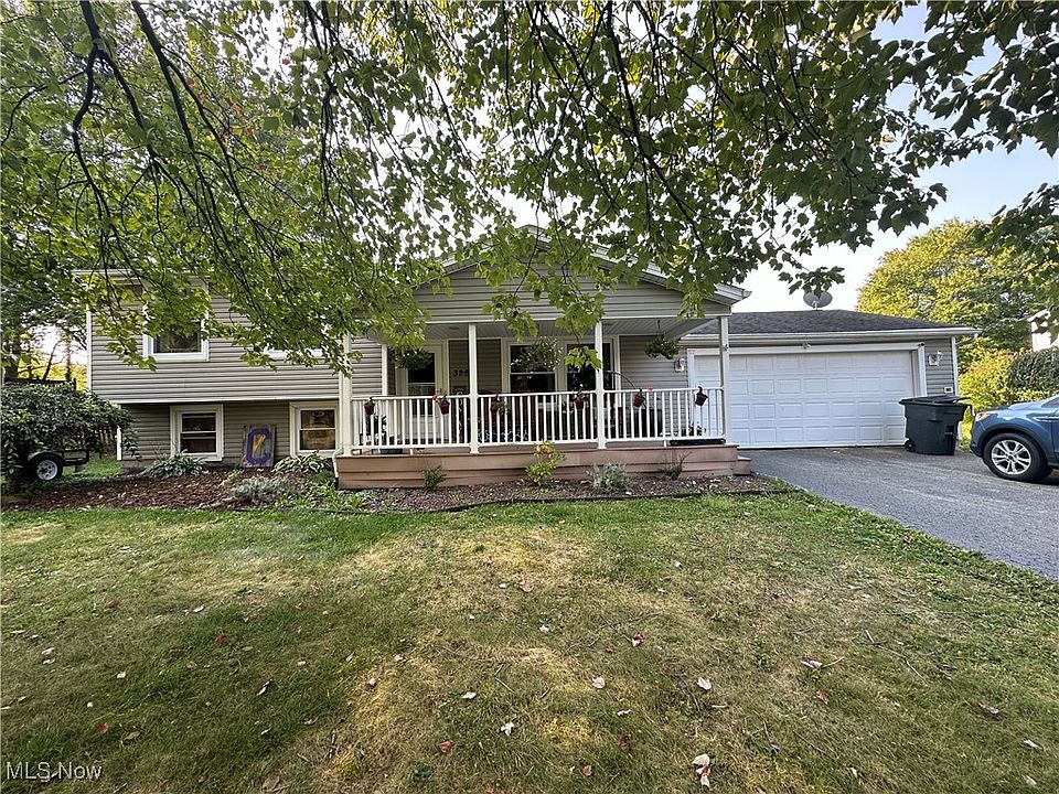 1st image of 326 Stewart Ave NW