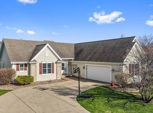 2976 Durham Rd, Green Bay, WI 54311