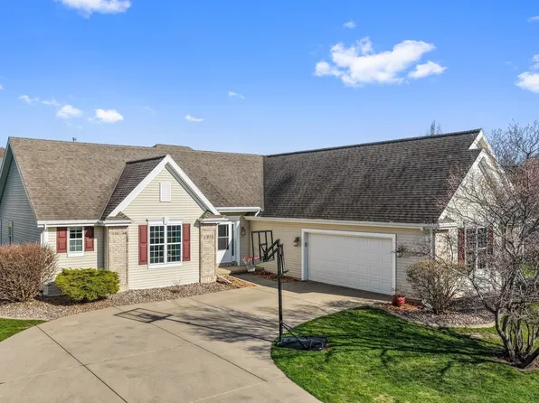 2976 Durham Rd, Green Bay, WI 54311