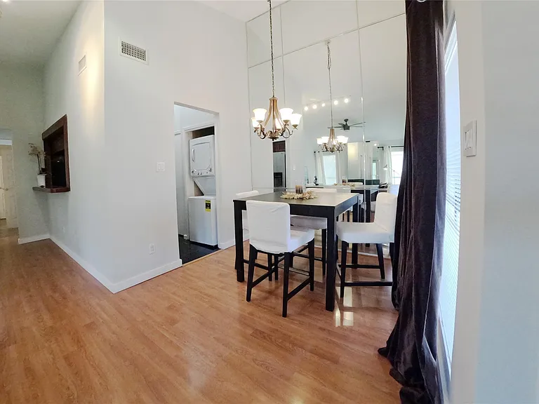 1881 Bering Dr #6 — Photo 20