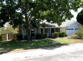504 Greenway Dr, Pflugerville, TX 78660
