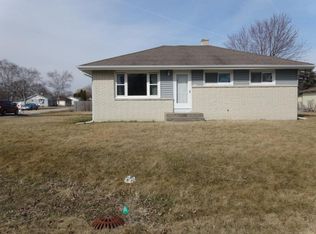 4750 Tanglewood Ave, Racine, WI 53402