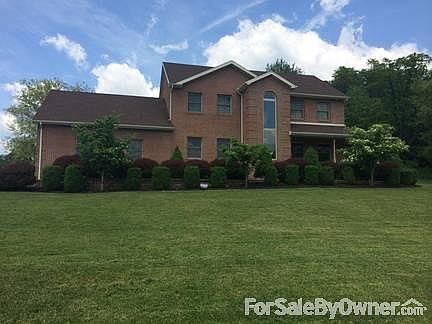 Front of House
						:
						Large front yard
