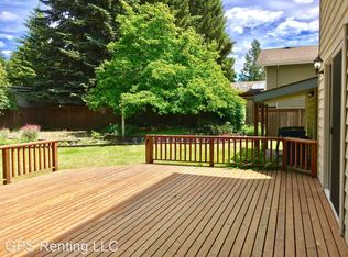 10460 NE 201st St, Bothell, WA 98011