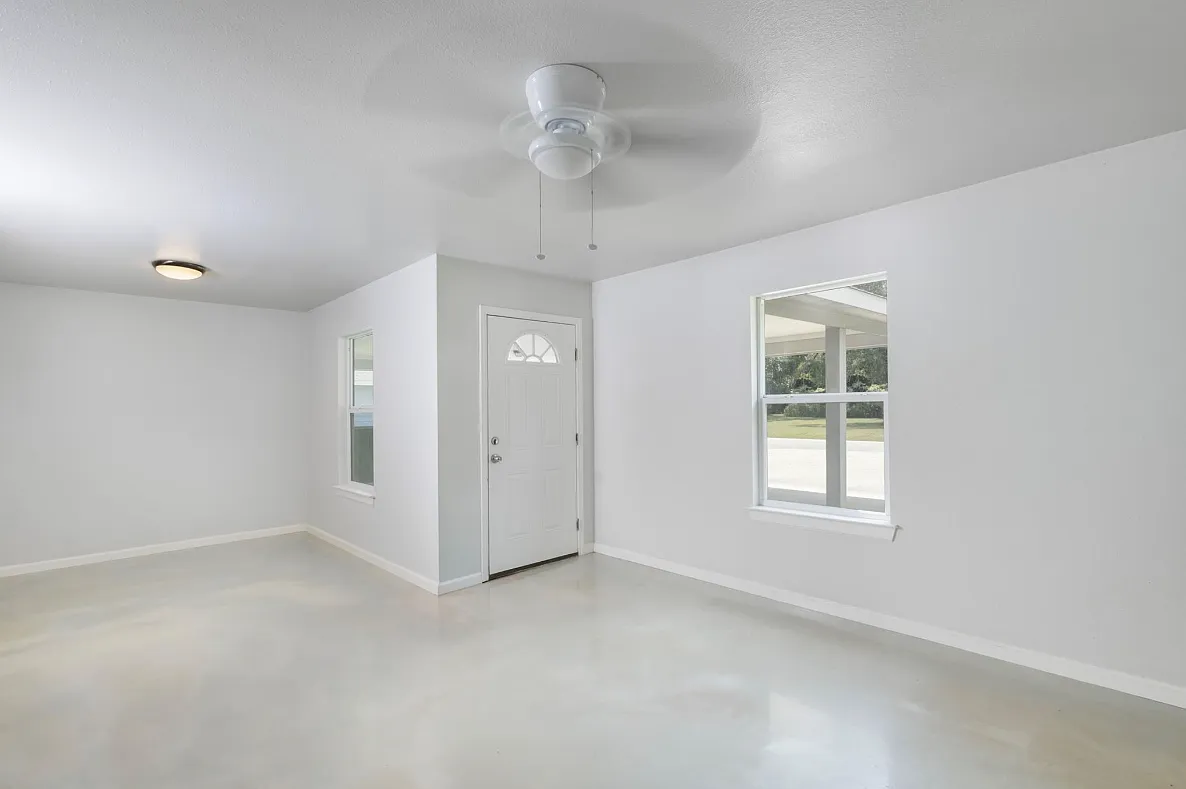 Living Room - 626 Luke St #A