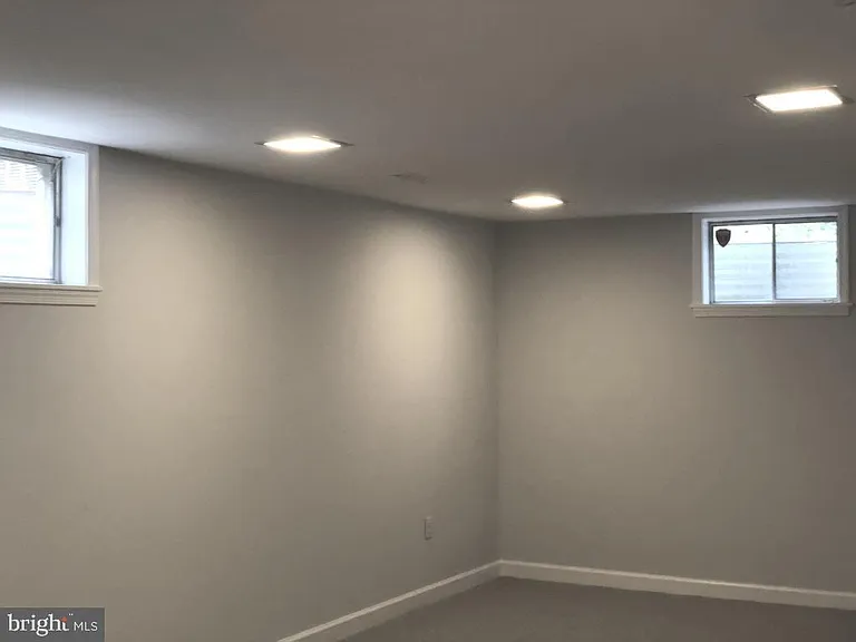 991 Farm Haven Dr — Photo 34