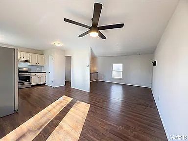 5th image of 27 Glenna Dr #1