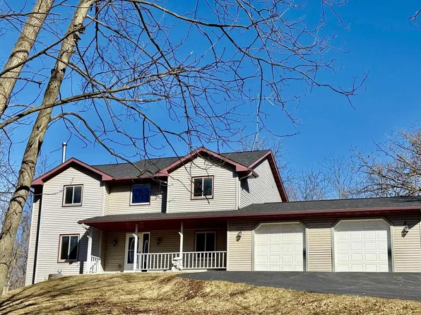 4302 Green Leaf Drive, Dodgeville, WI 53533