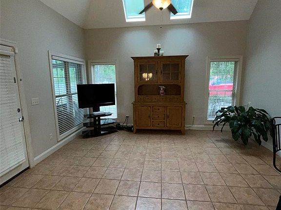 4th image of 500 Park Lake Ln