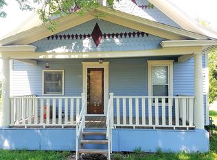 516 S 7th St, Hiawatha, KS 66434
