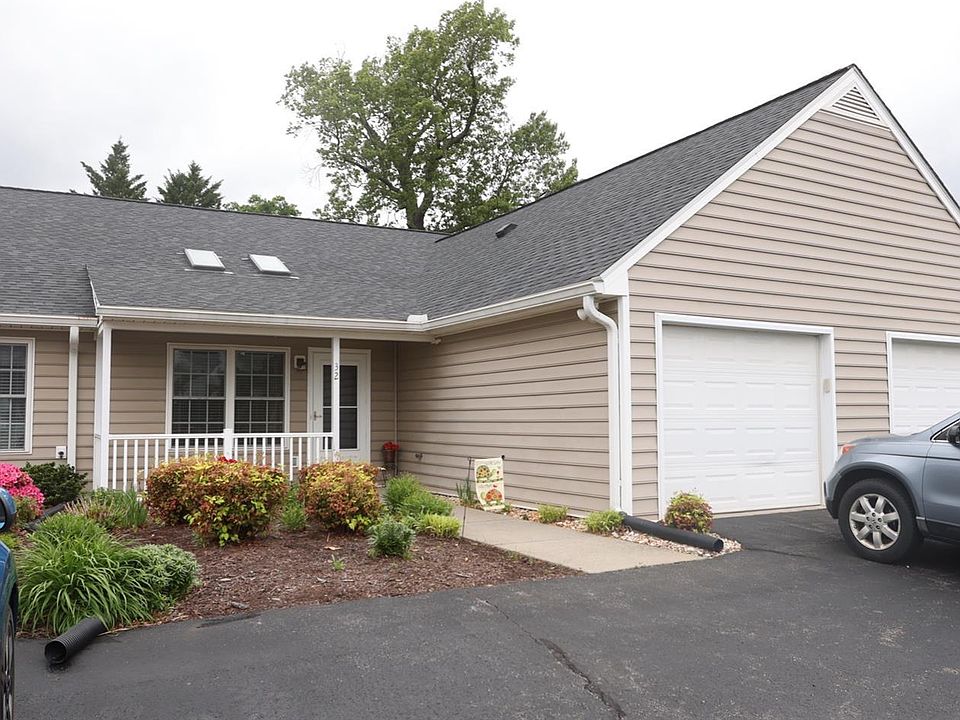 1st image of 1225 Jefferson Oaks Ct #32