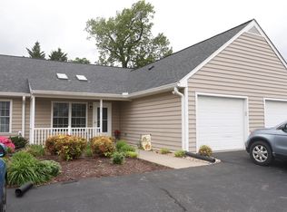 1230 Jefferson Oaks Ct UNIT 32, Forest, VA 24551