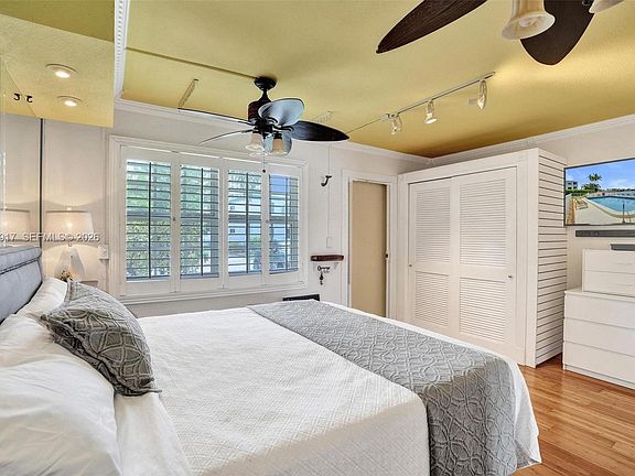 4th image of 1105 S Riverside Dr APT 107
