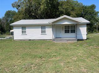 301 S K Ave, Wapanucka, OK 73461