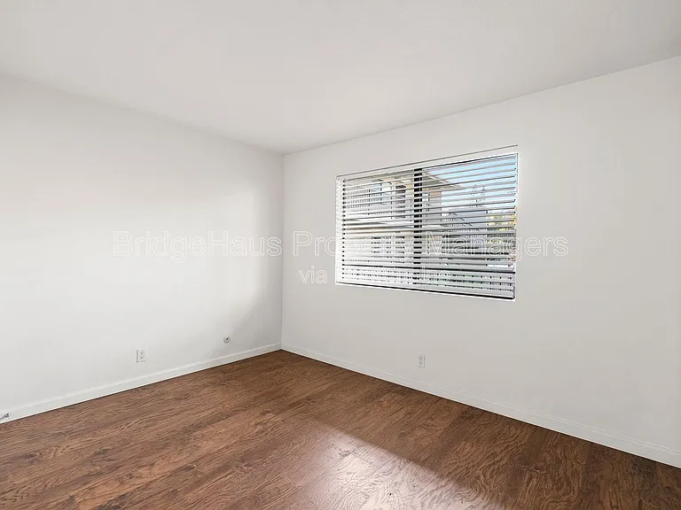 5750 Friars Rd #204 — Photo 28