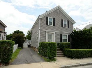 29 Russell Ave, Newport, RI 02840